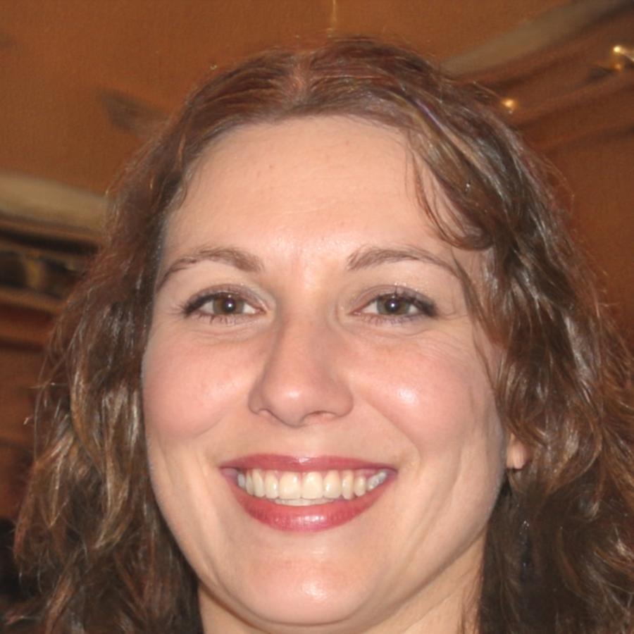 Finanzexpertin Sarah Weber